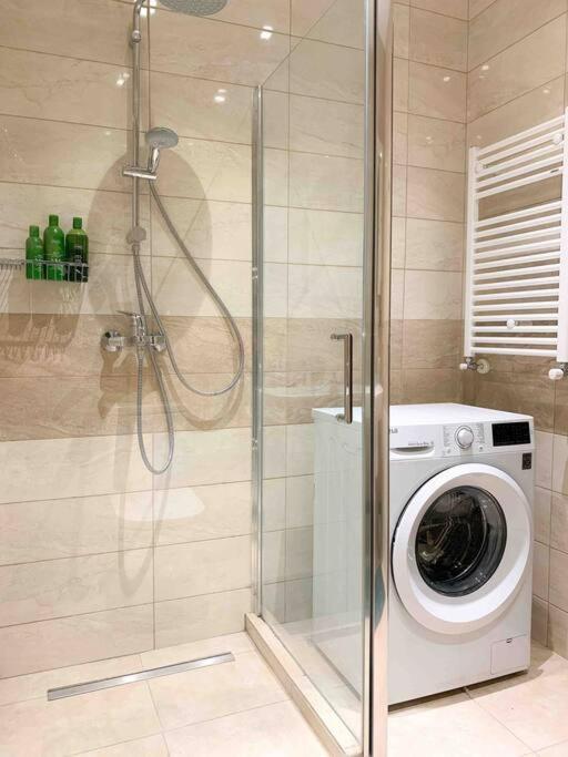 Gg Home - Cozy 1 Bedroom Apartment On Kazbegi Avenue 15 تبليسي المظهر الخارجي الصورة